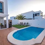 Villa Elegant With Pool *