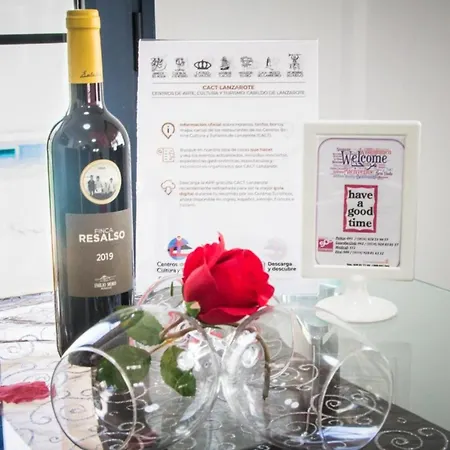 Elegant With Pool فيلة *