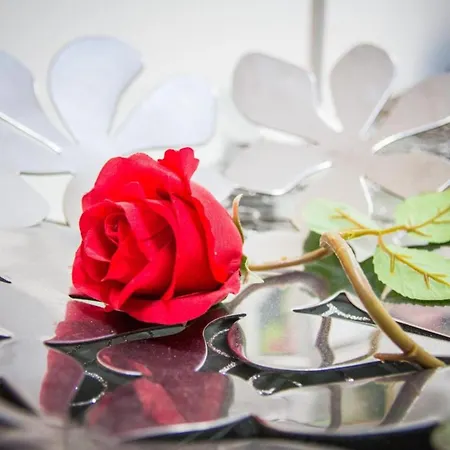 Elegant With Pool فيلة