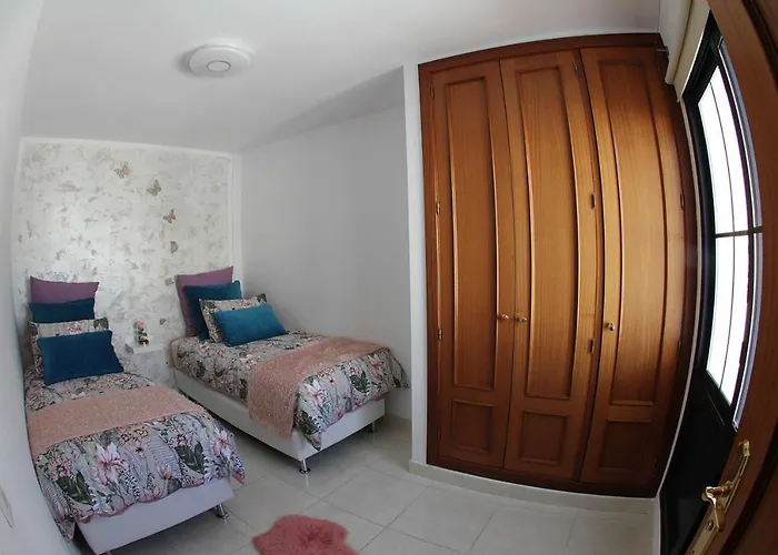 فيلة Elegant With Pool