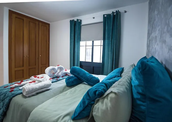 فيلة Elegant With Pool