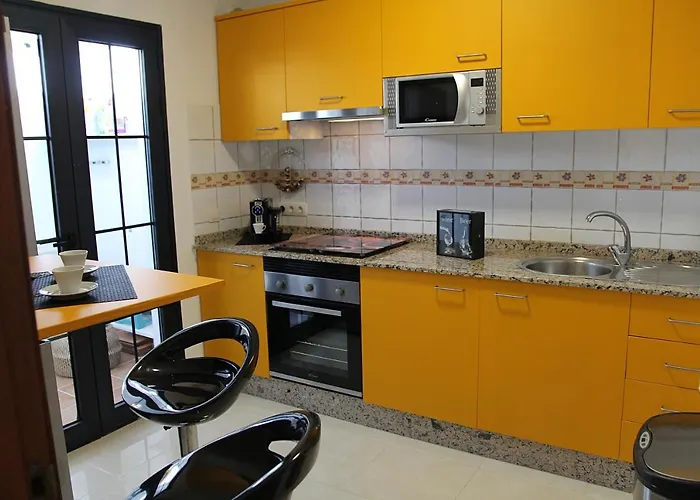 فيلة Elegant With Pool *