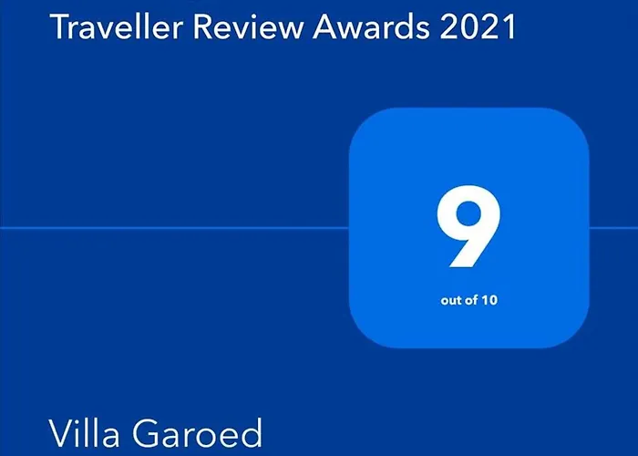 Elegant With Pool فيلة