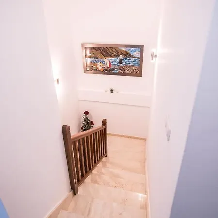 Elegant Playa Blanca: Poolside Retreat * Playa Blanca (Lanzarote)