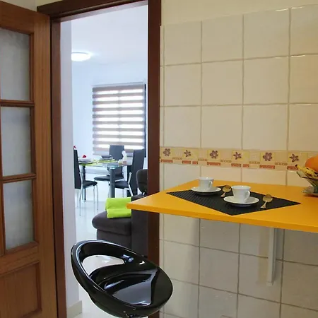 Villa Elegant Playa Blanca: Poolside Retreat *